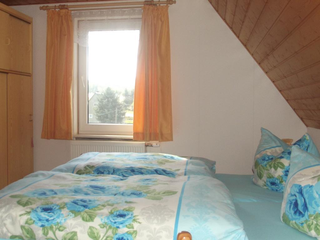 Hotel Zum Hecht à Herrnhut Extérieur photo