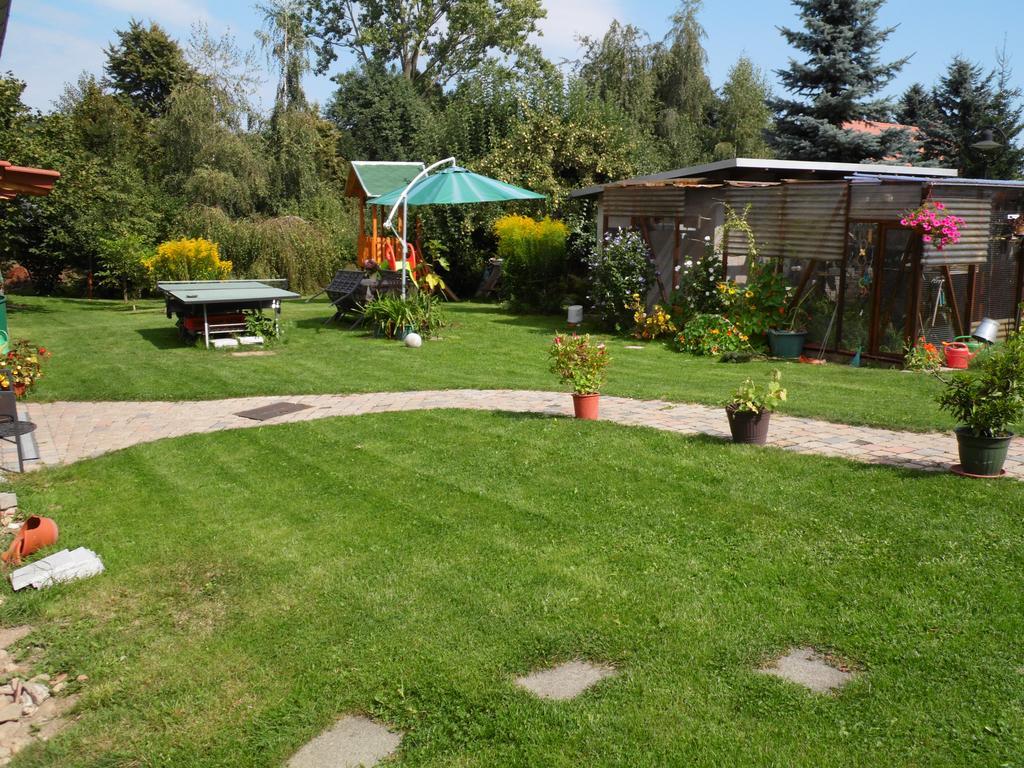 Hotel Zum Hecht à Herrnhut Extérieur photo