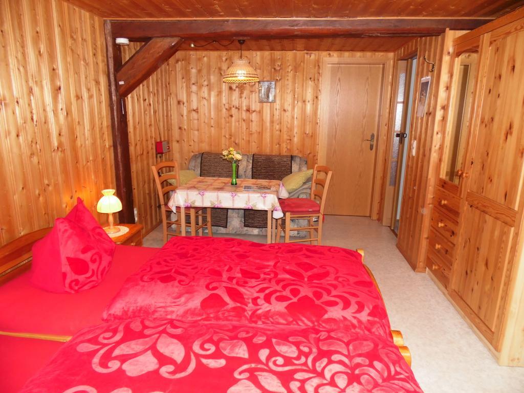 Hotel Zum Hecht à Herrnhut Extérieur photo